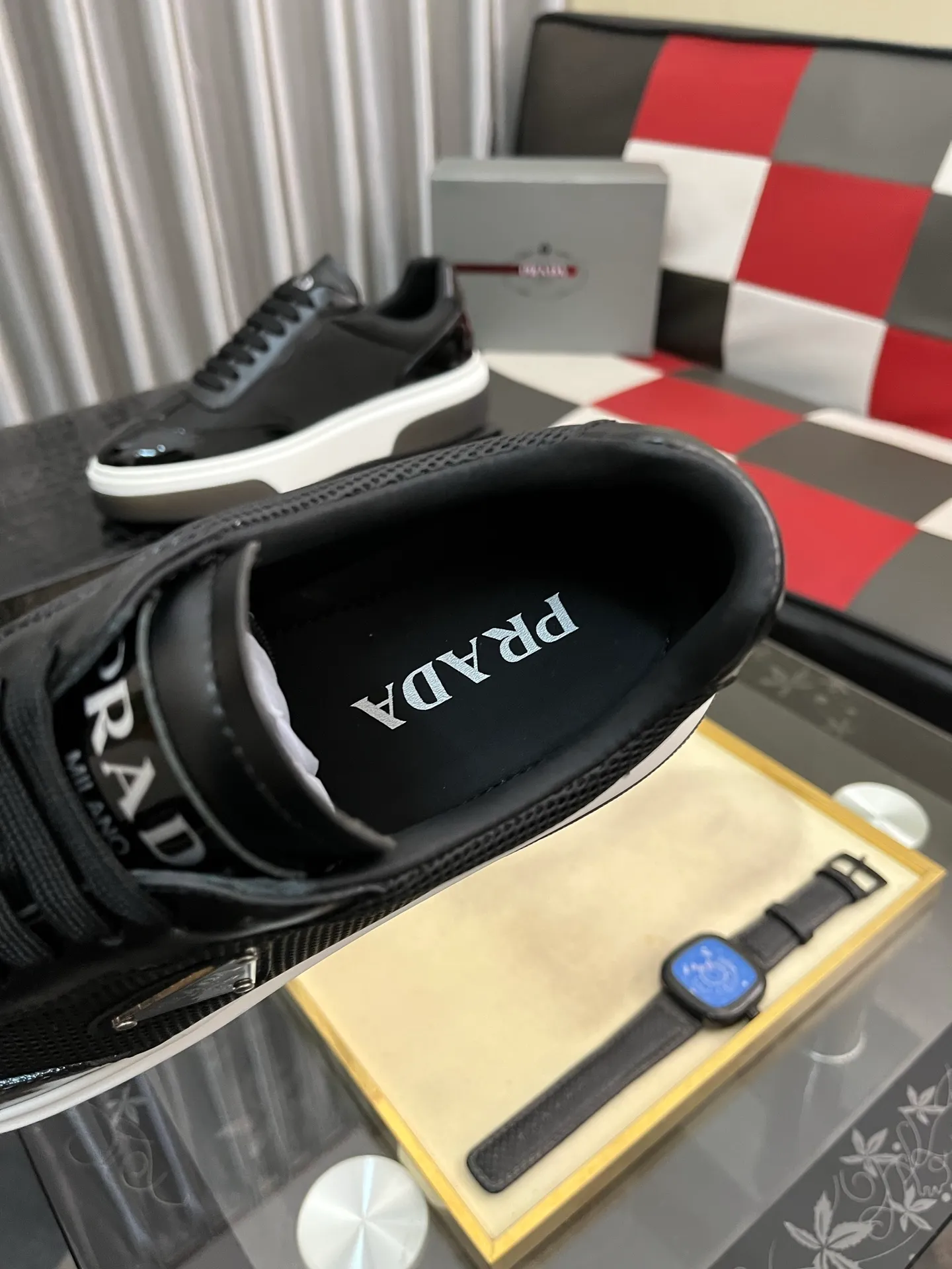 Men's shoes 💰: 560⌚️⌚️[PRADA] Prada casual shoes, originally developed 1:1, made of high-mercerized cowhide with imported cowhide, silk sheepskin lining, rubber outsole, comfortable and soft on the foot, size: 38-442️⃣Colors available